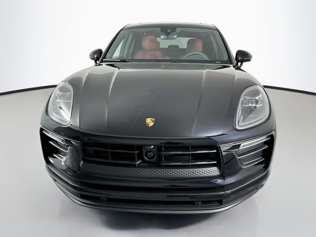 New 2026 Porsche Macan AWD/4WD image 6