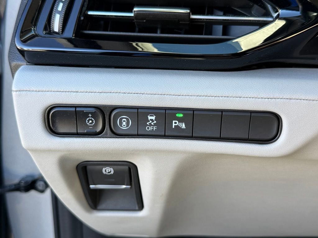 Used 2023 Acura MDX SH-AWD w/ Technology Package image 25