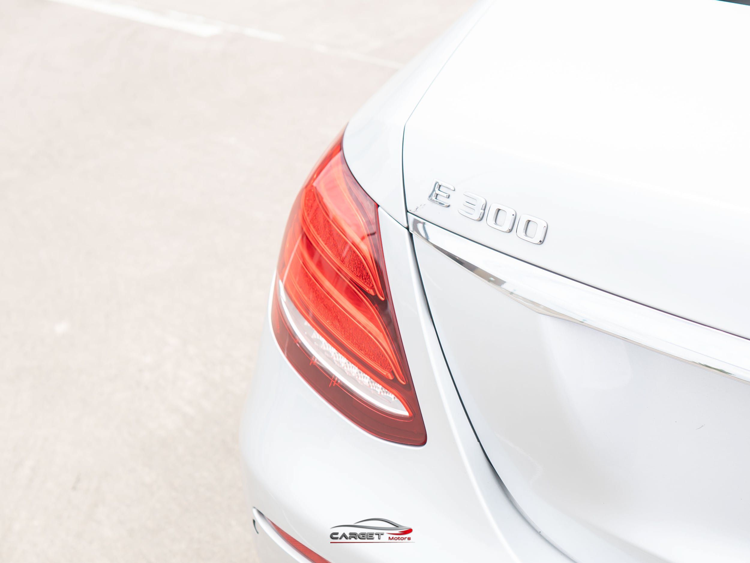 Used 2019 Mercedes-Benz E 300 4MATIC w/ Premium 1 Package image 40