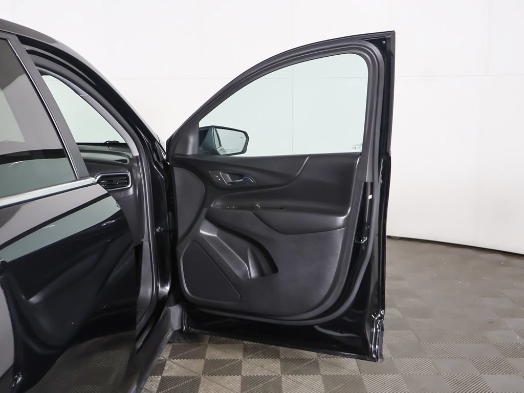 Used 2023 Chevrolet Equinox LT AWD/4WD image 18
