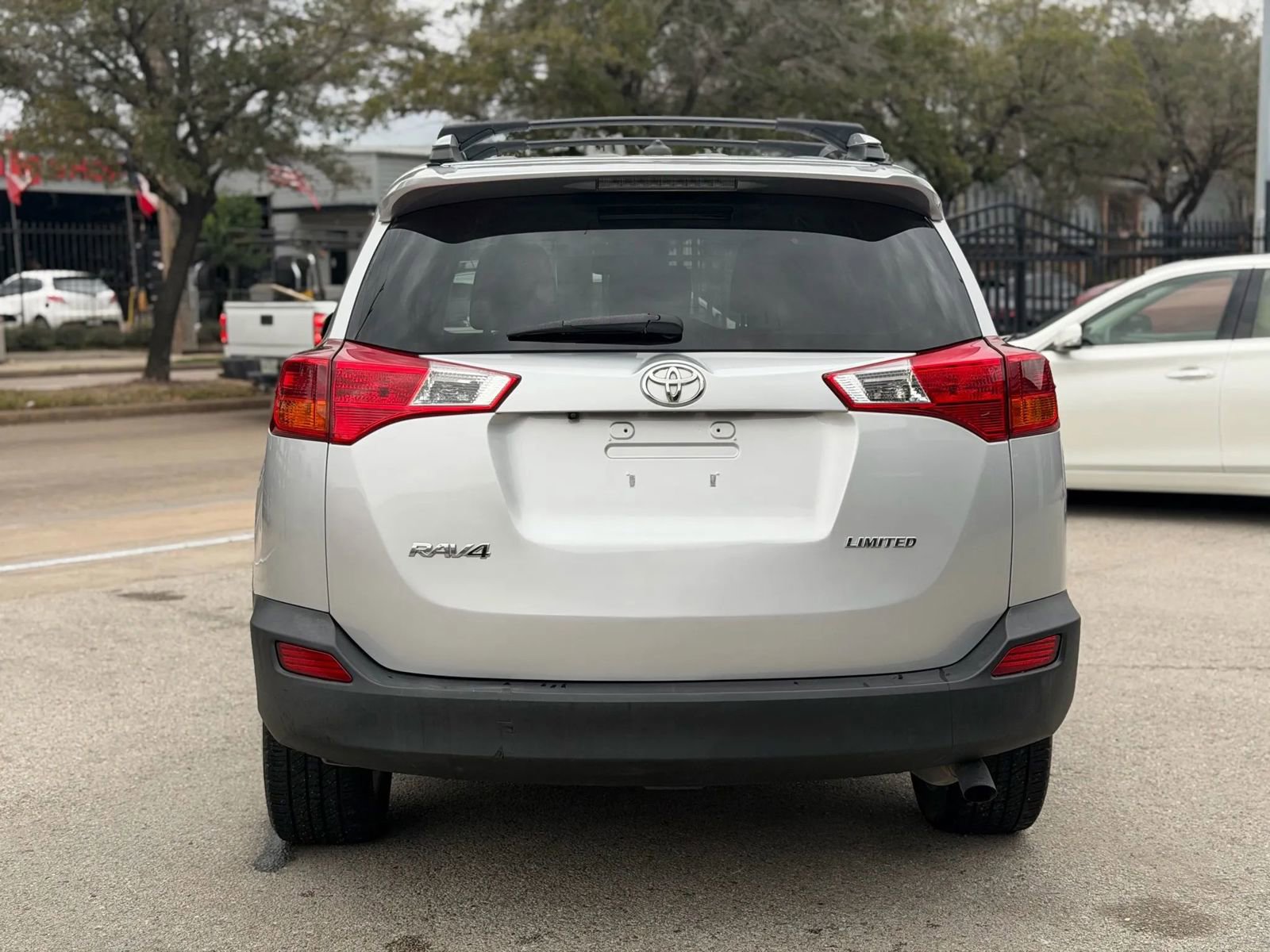 Used 2015 Toyota RAV4 Limited w/ Technology Package image 7