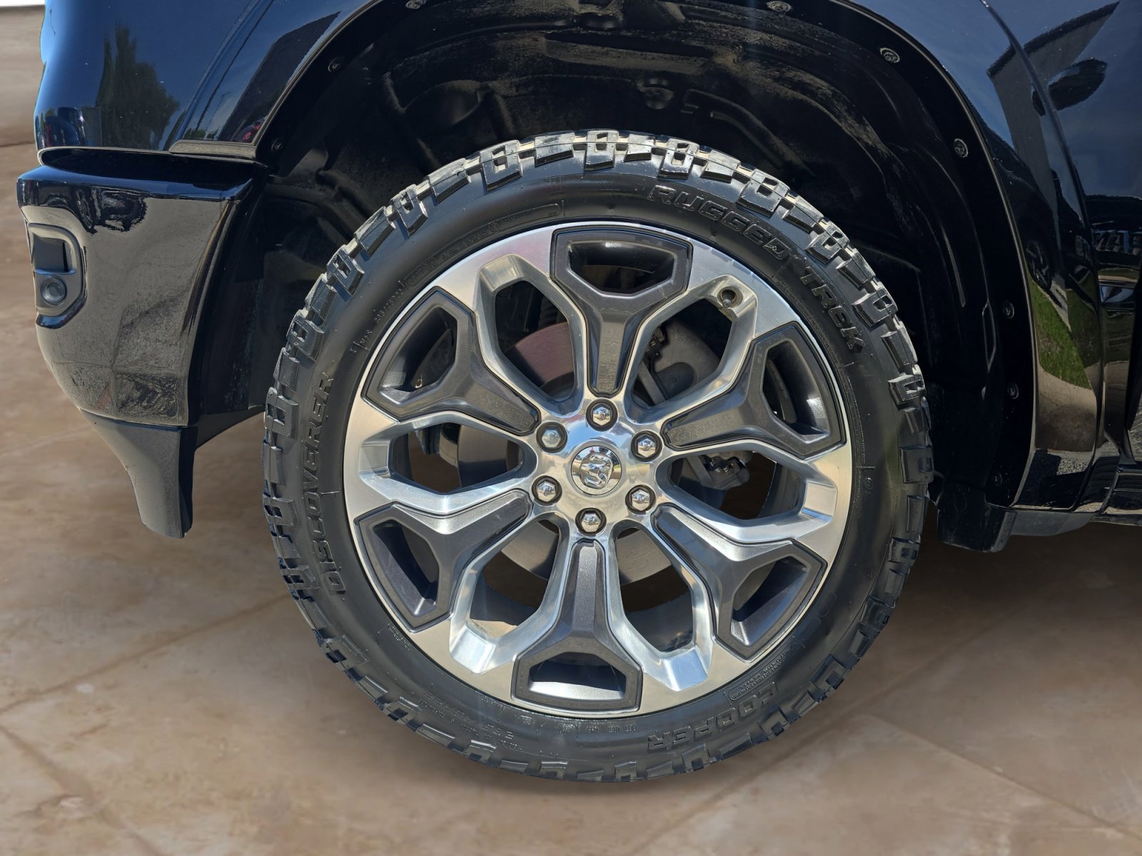 Used 2019 RAM 1500 Limited AWD/4WD image 30