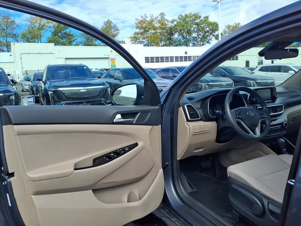 Used 2021 Hyundai Tucson SE w/ Cargo Package image 8