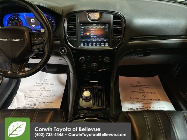 Used 2019 Chrysler 300 S image 13