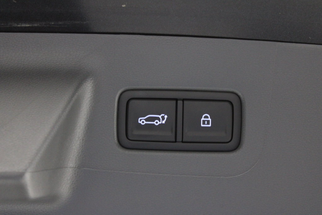 Certified 2026 Hyundai Santa Fe SEL FWD image 18