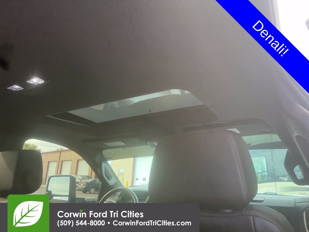 Used 2022 GMC Sierra 2500 Denali w/ Denali Ultimate Package AWD/4WD image 10