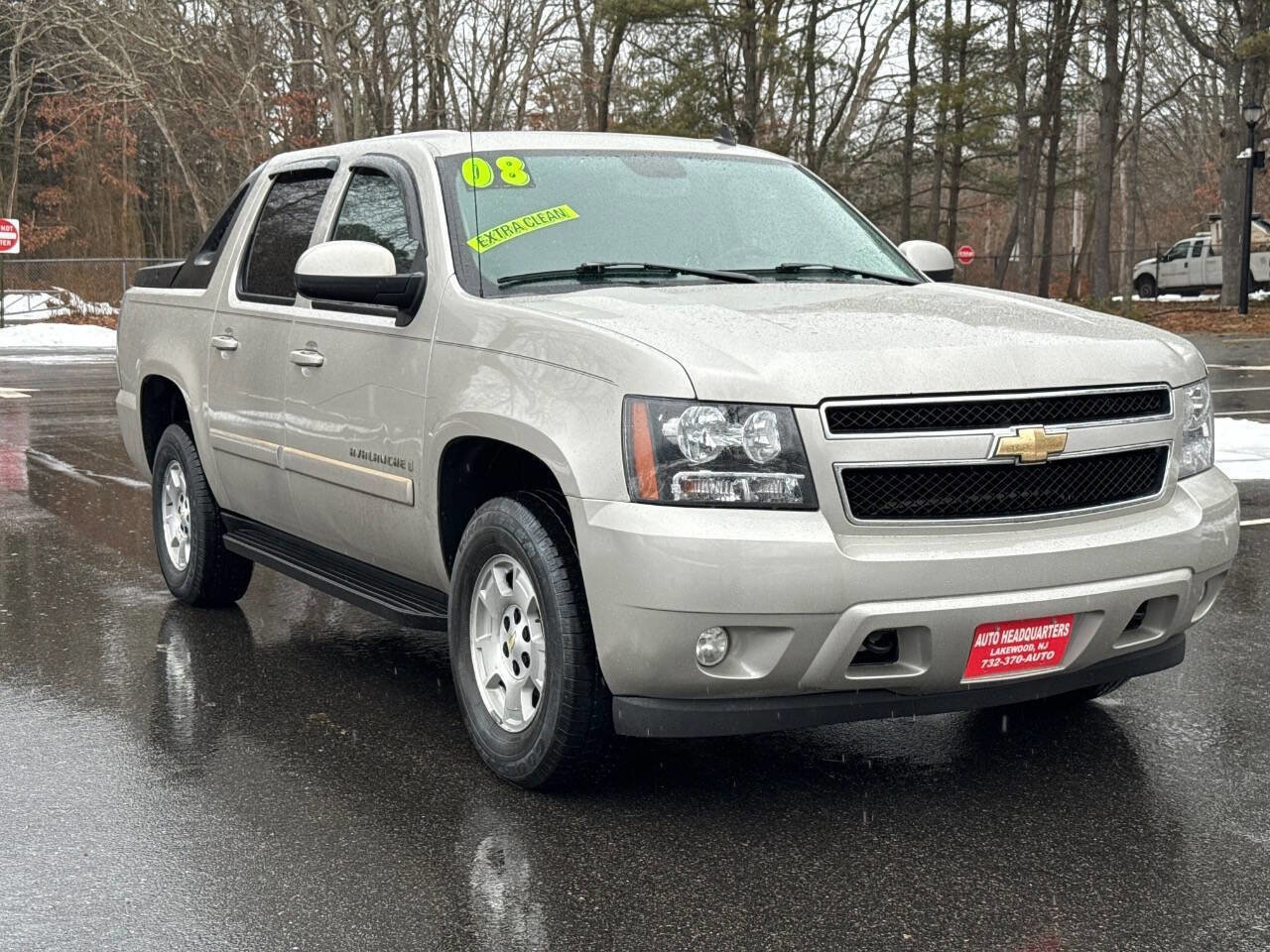 Used 2008 Chevrolet Avalanche LT AWD/4WD image 3