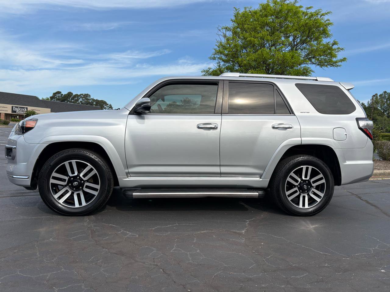 Used 2018 Toyota 4Runner Limited AWD/4WD image 6