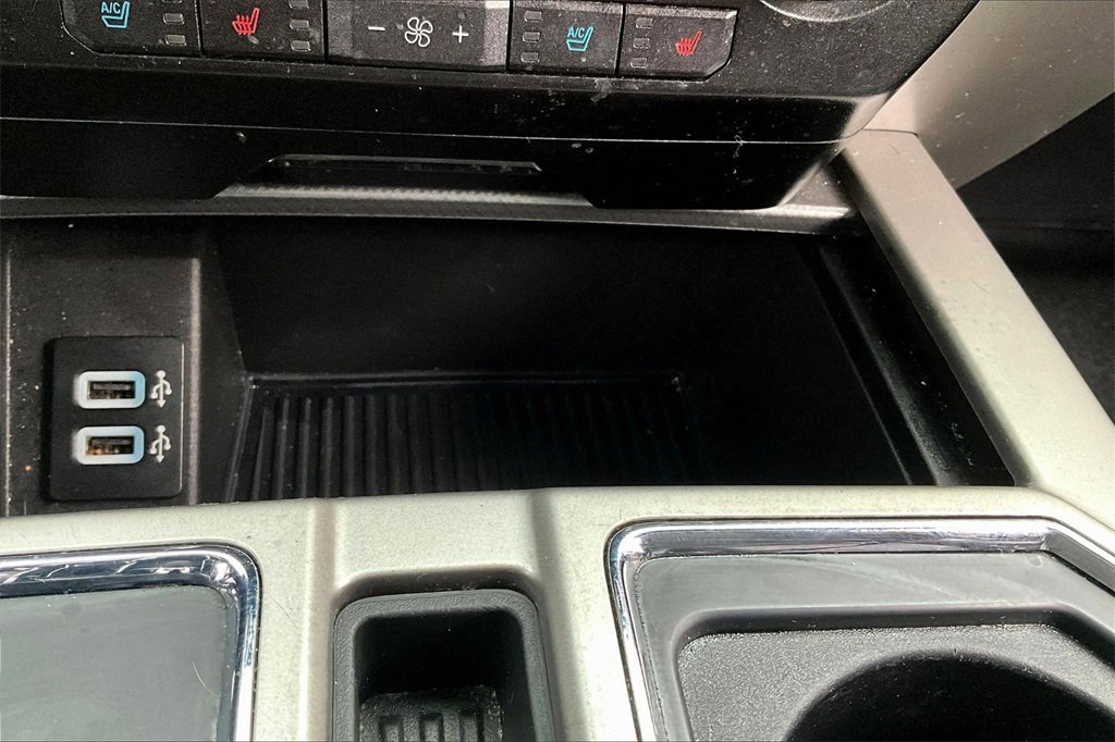 Used 2017 Ford F150 Lariat w/ Equipment Group 502A Luxury image 16