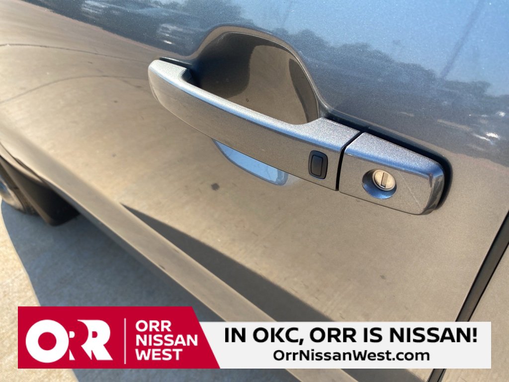 Used 2025 Nissan Frontier SV w/ SV Convenience Package image 13