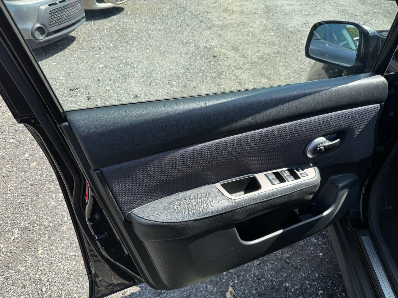 Used 2009 Nissan Versa SL w/ Convenience Pkg image 14