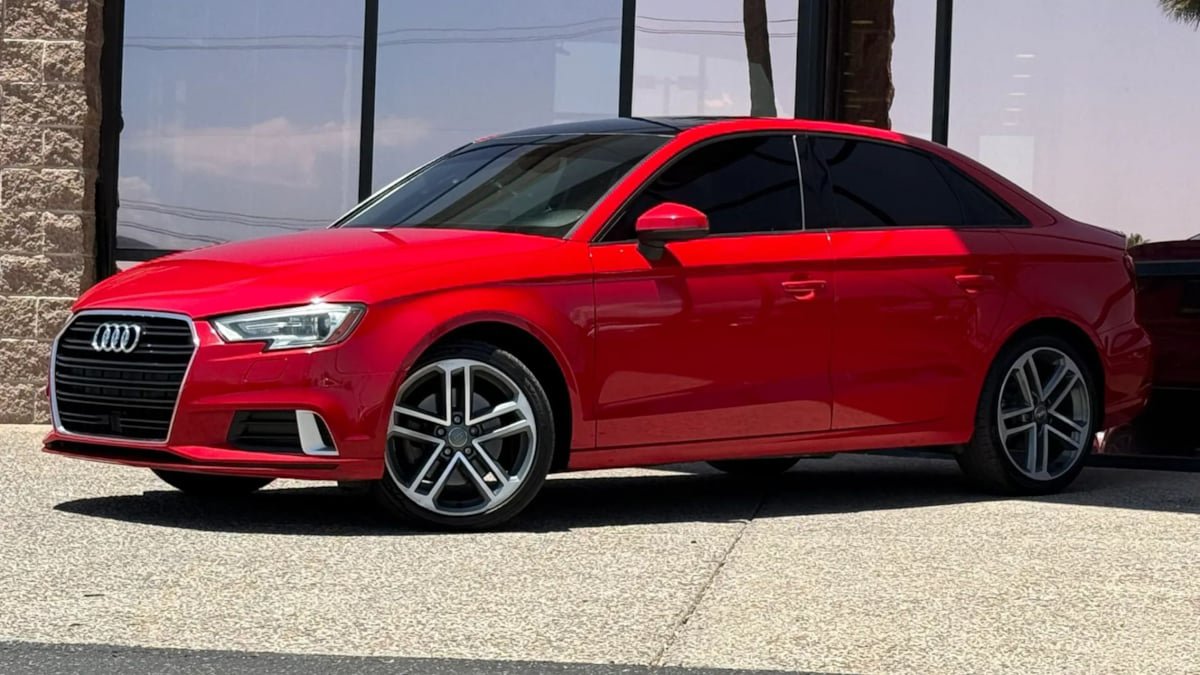 Used 2017 Audi A3 2.0T Premium w/ Convenience Package FWD image 3