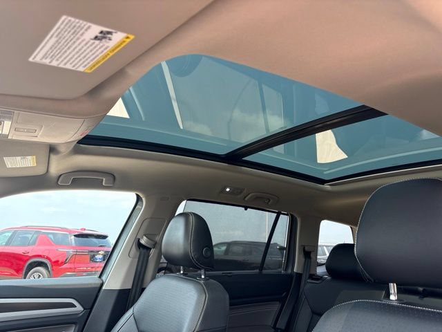 Used 2021 Volkswagen Atlas SE w/ Panoramic Sunroof Package AWD/4WD image 39