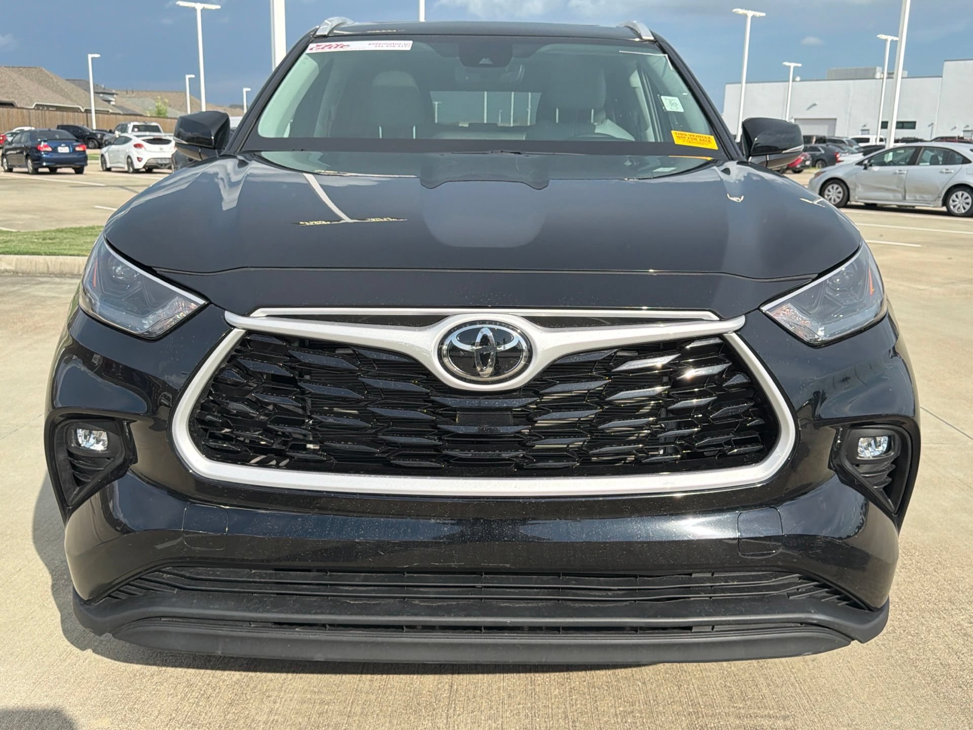 Used 2026 Toyota Highlander XLE AWD/4WD image 8