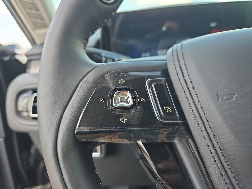 New 2025 Lincoln Aviator 2WD w/ Equipment Group 101A image 27