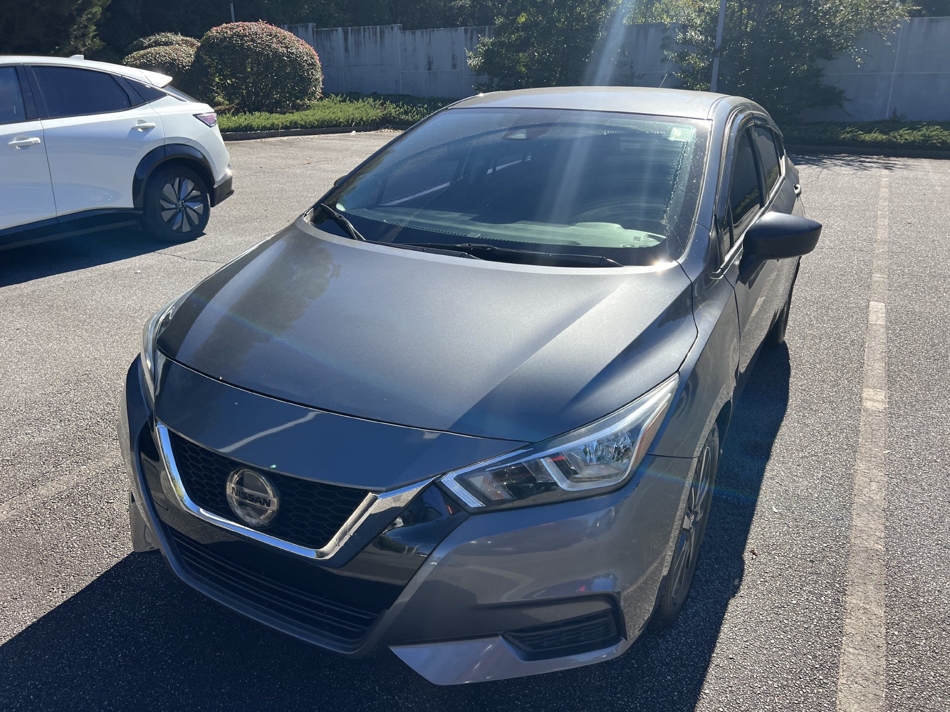 Used 2020 Nissan Versa S FWD image 1