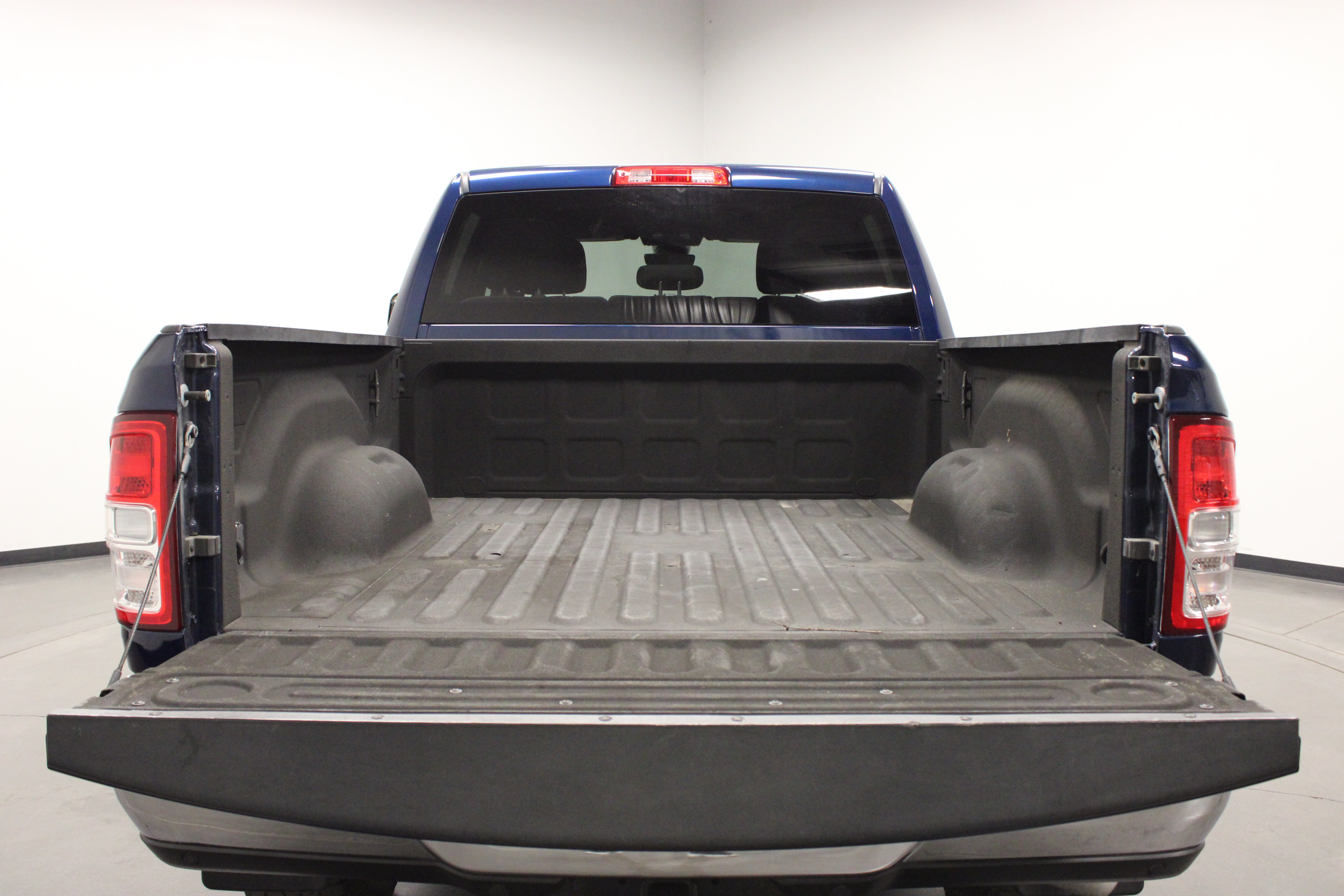 Used 2022 RAM 2500 Big Horn w/ Level A Equipment Group AWD/4WD image 13
