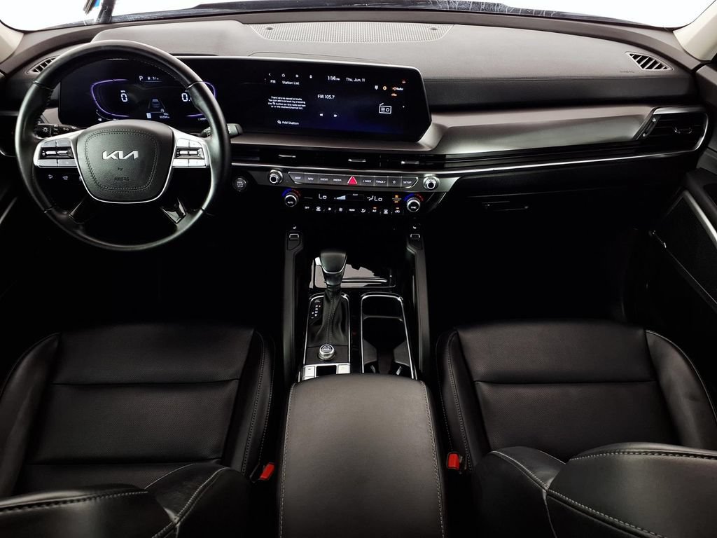 Used 2025 Kia Telluride S FWD image 13