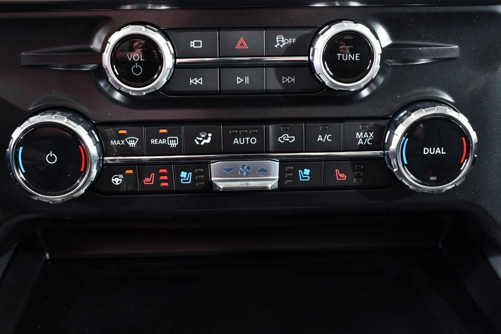 New 2026 Ford F350 Lariat w/ Black Appearance Package AWD/4WD image 30