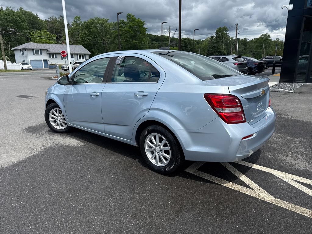 Used 2018 Chevrolet Sonic LT FWD image 3