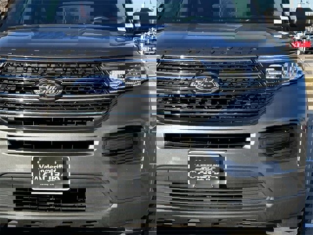 Used 2023 Ford Explorer XLT image 9
