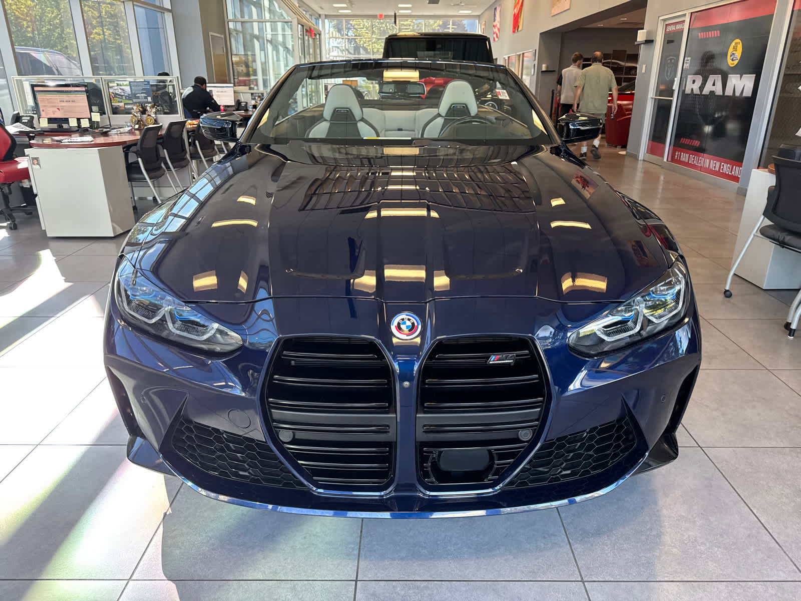 Used 2023 BMW M4 xDrive Competition image 9