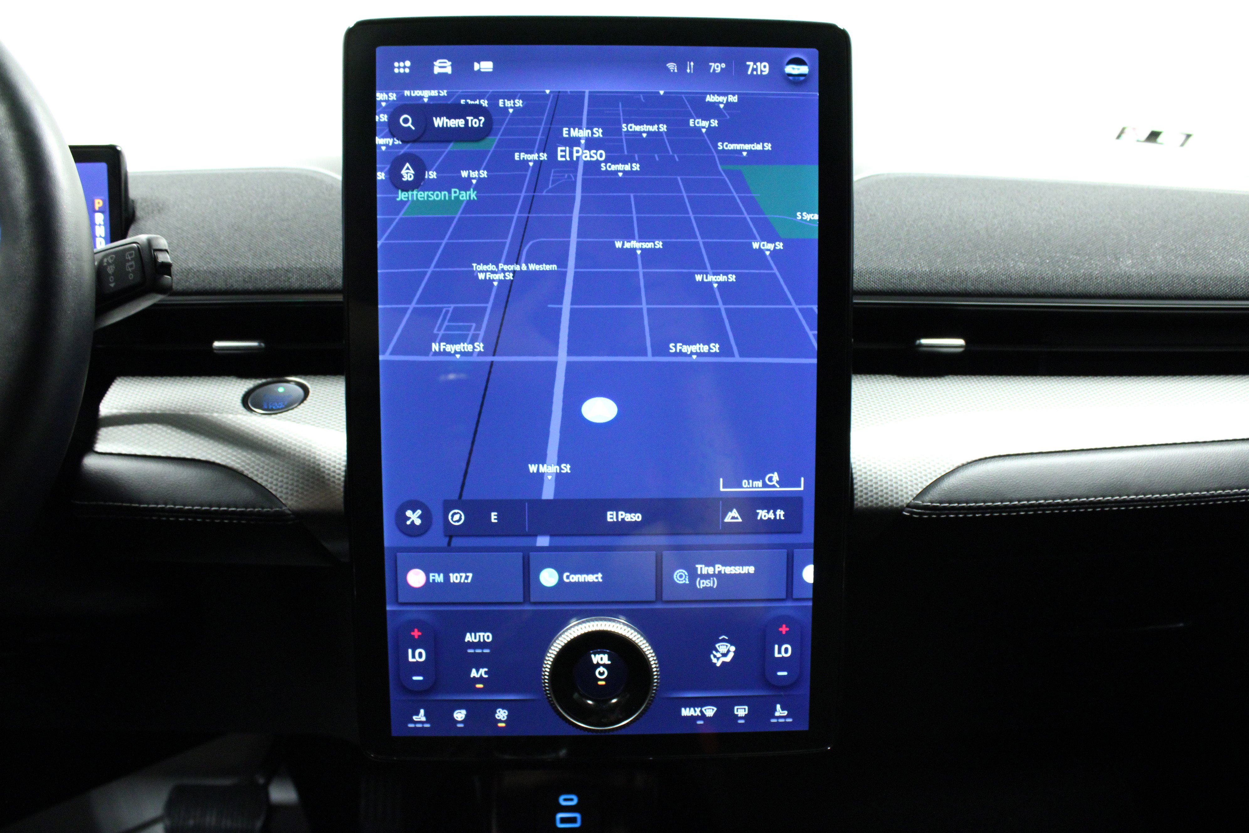 Used 2021 Ford Mustang Mach-E Select image 22