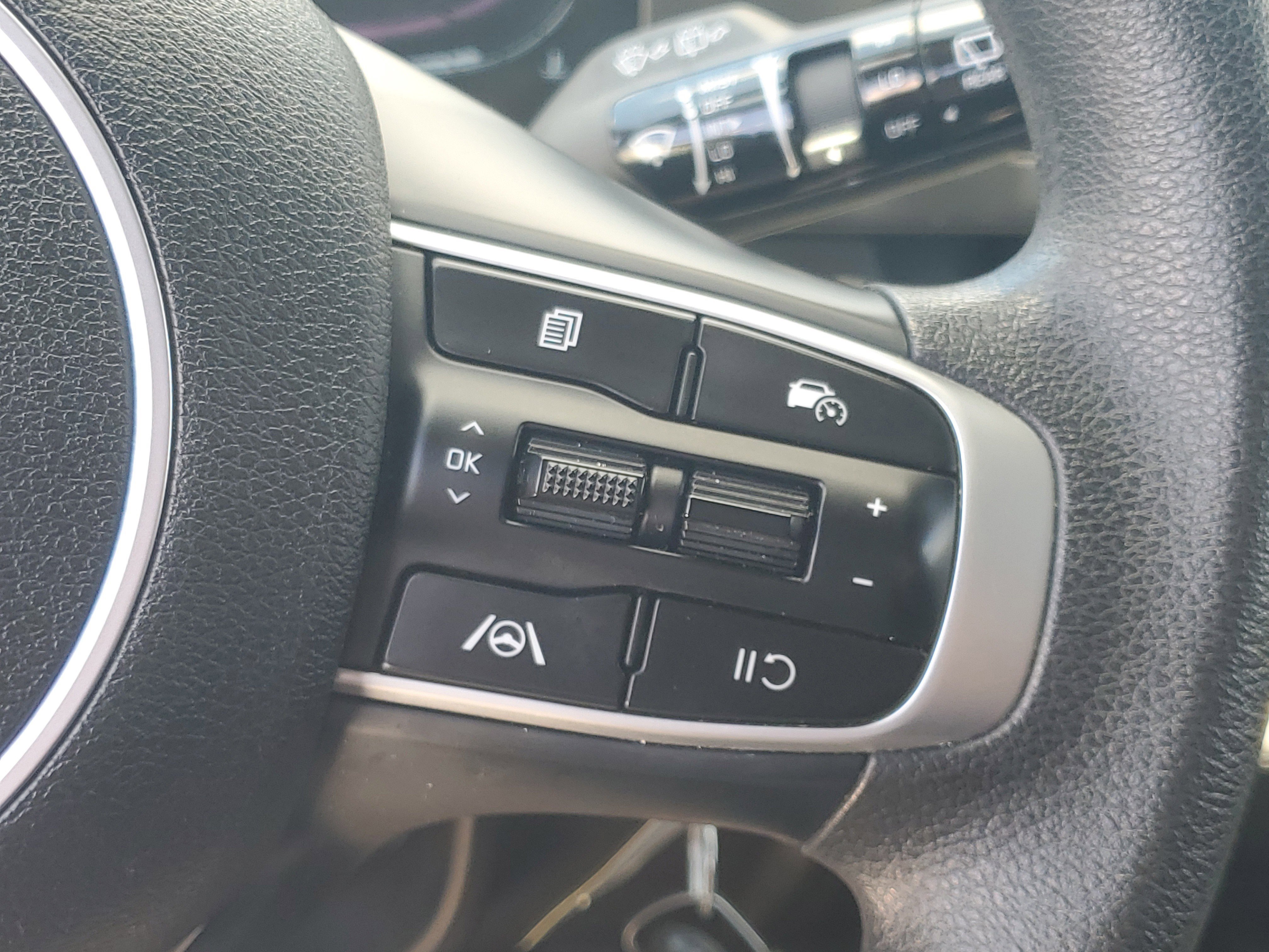 Used 2024 Kia Sportage LX image 19