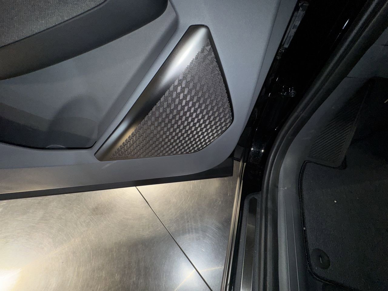 New 2026 Kia EV9 Land w/ Nightfall Edition Package image 18