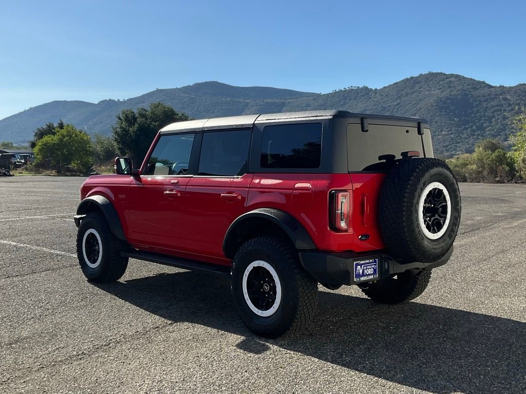 Used 2023 Ford Bronco Outer Banks w/ Sasquatch Package image 4