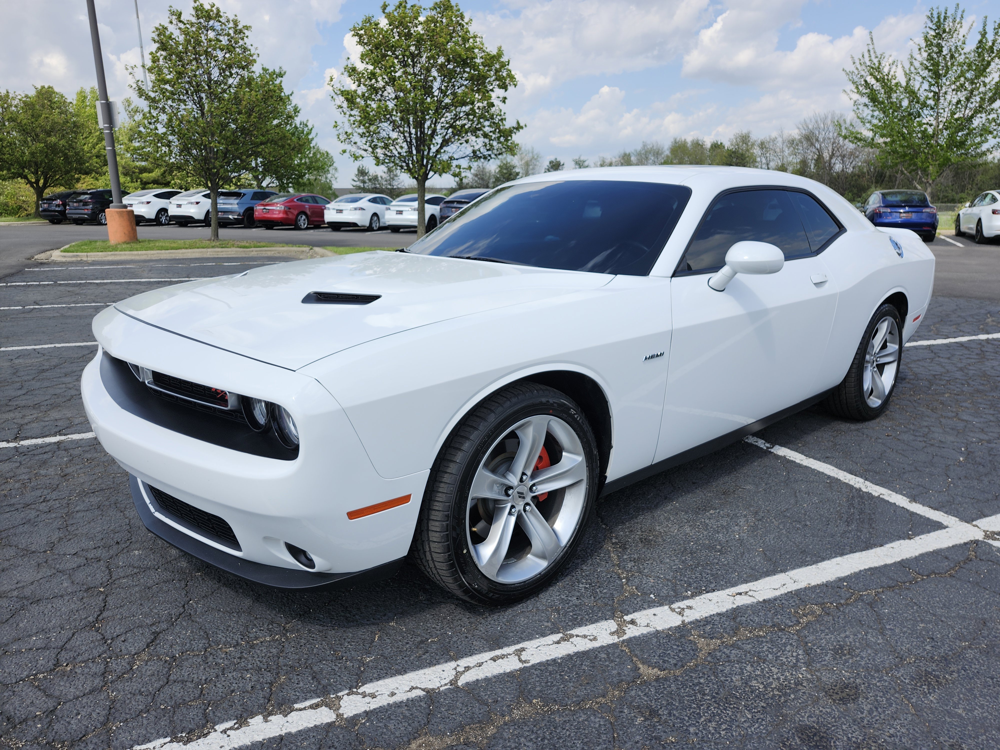 Used 2018 Dodge Challenger R/T w/ Sound Group RWD image 15