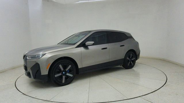 Used 2024 BMW iX xDrive50 w/ Premium Package image 64