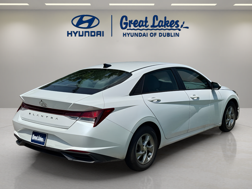 Used 2021 Hyundai Elantra SE FWD image 5