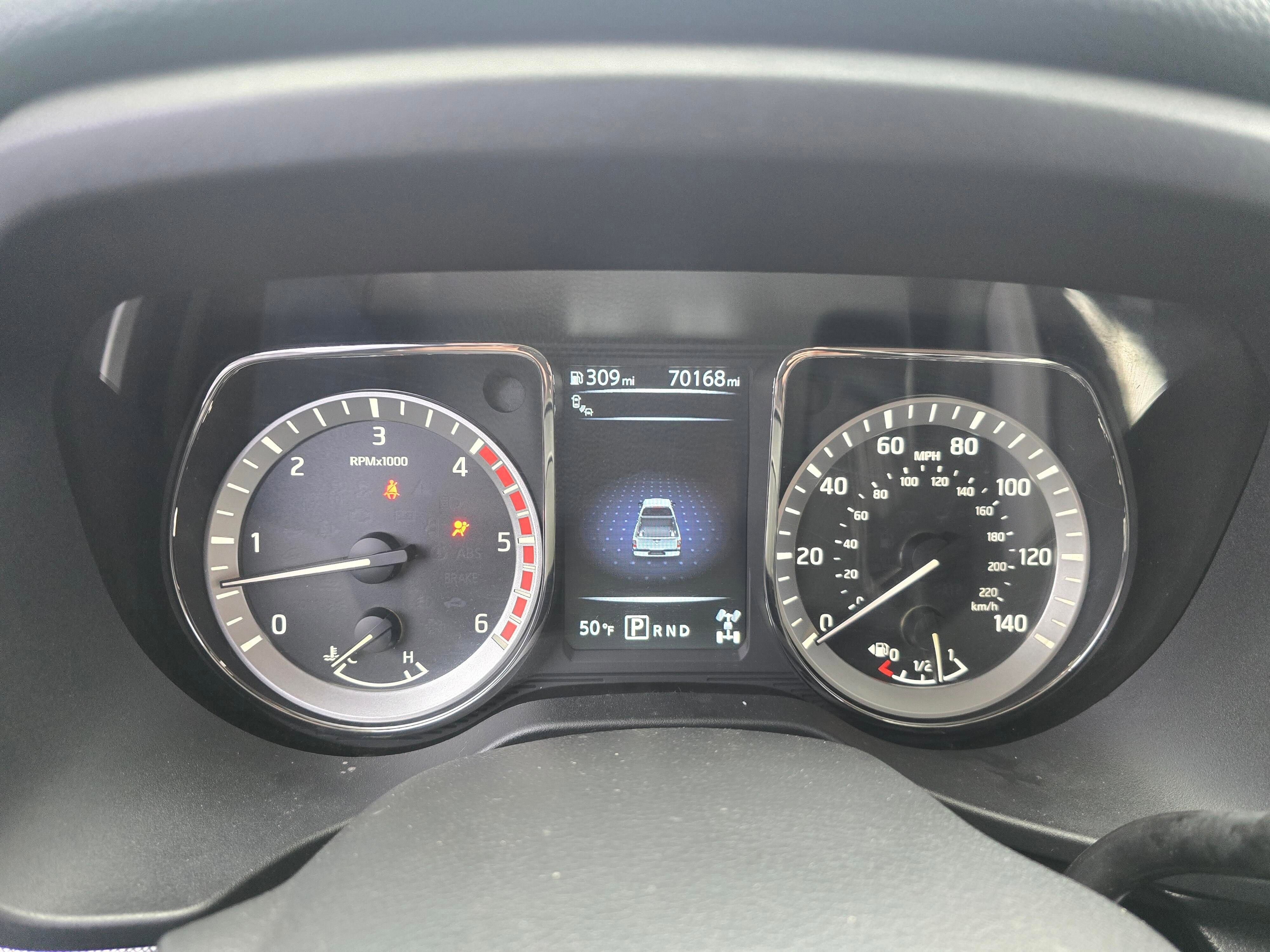 Used 2018 Nissan Titan PRO-4X w/ Pro-4x Convenience Package AWD/4WD image 16
