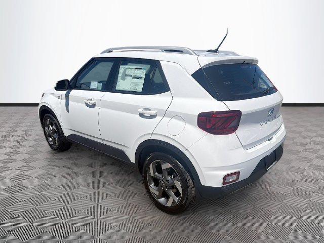 New 2026 Hyundai Venue SEL FWD image 5