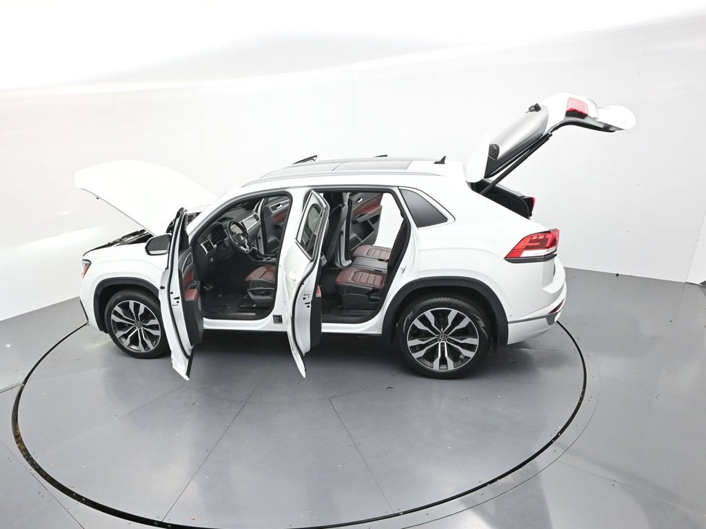 Used 2022 Volkswagen Atlas Cross Sport SEL Premium R-Line AWD/4WD image 40