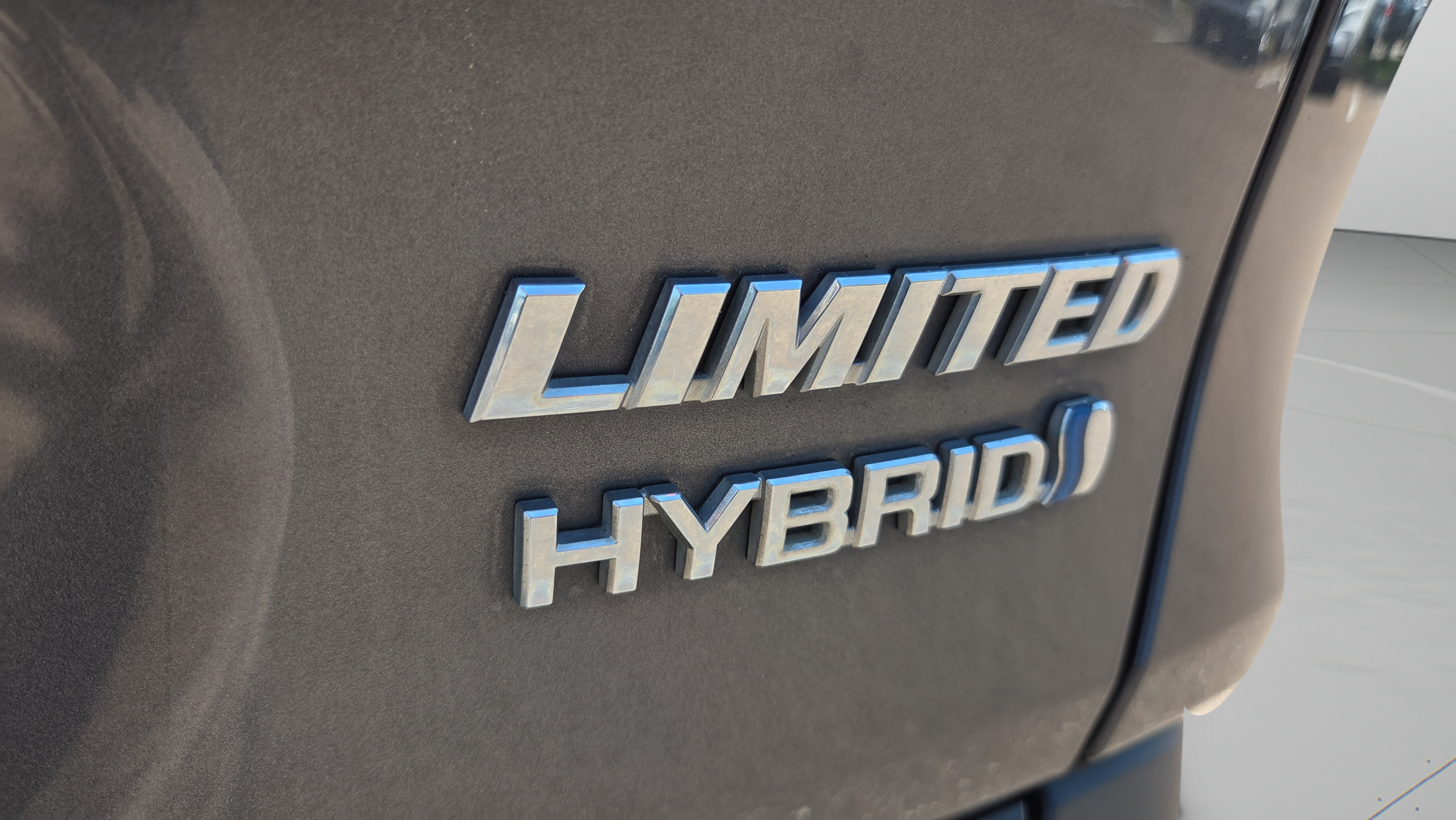 Used 2019 Toyota RAV4 Limited w/ Limited Grade Weather Package AWD/4WD image 33