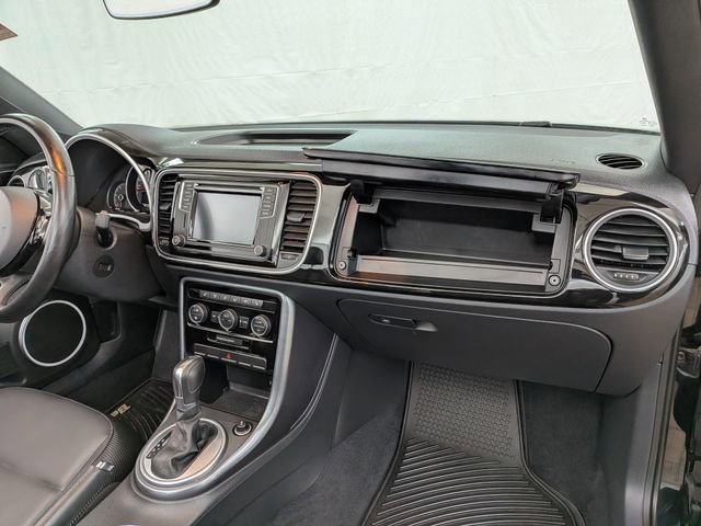Used 2019 Volkswagen Beetle 2.0T SE image 24