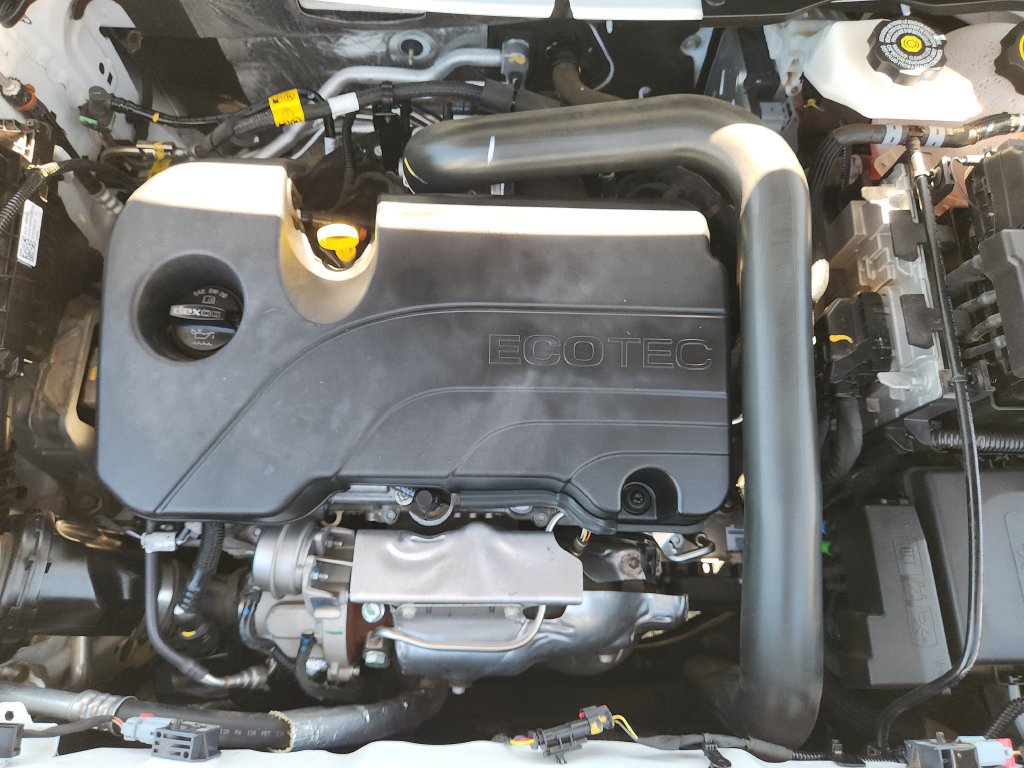 Used 2024 Chevrolet Equinox RS FWD image 32