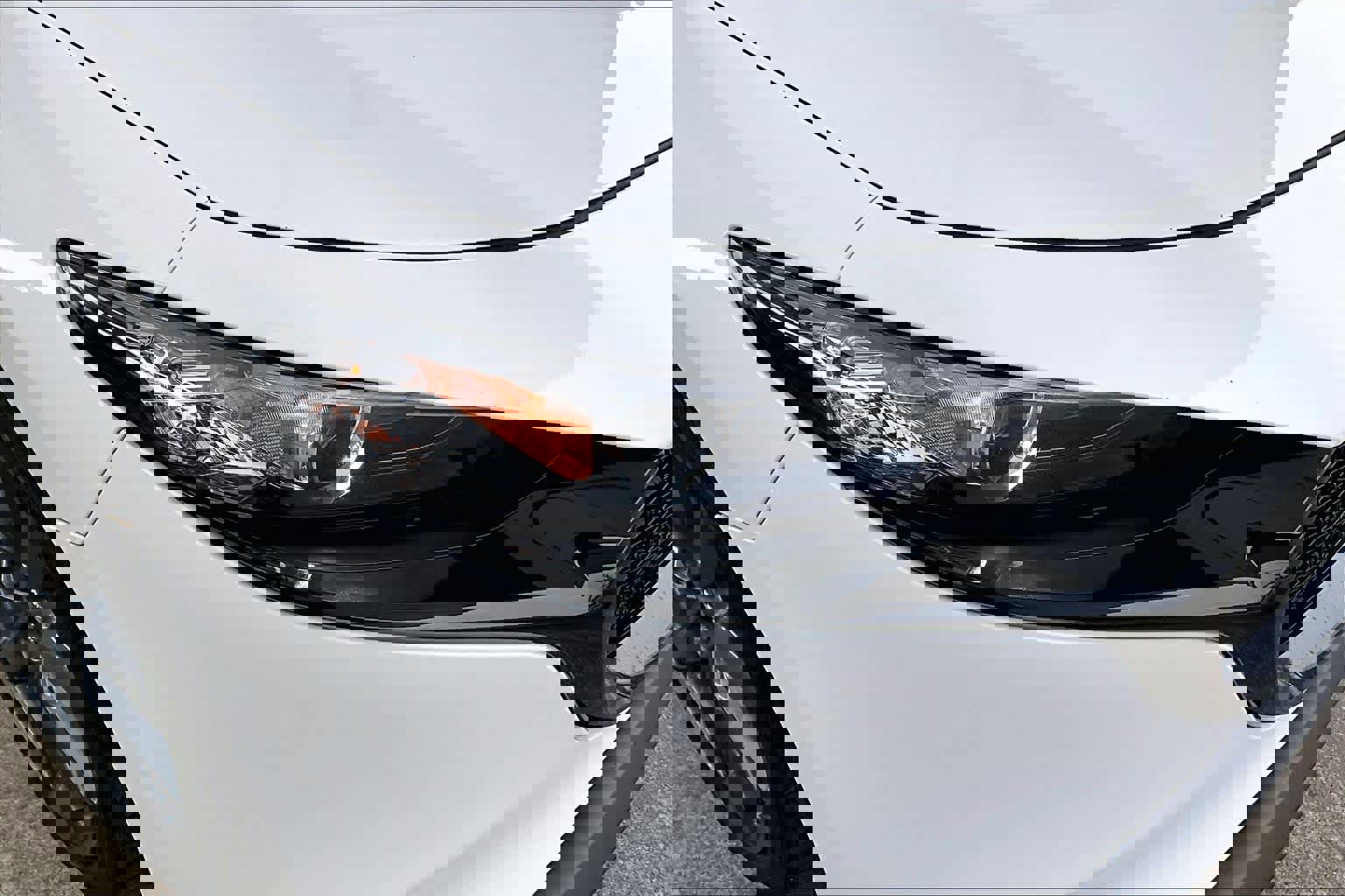 Used 2021 MAZDA MAZDA3 s image 28