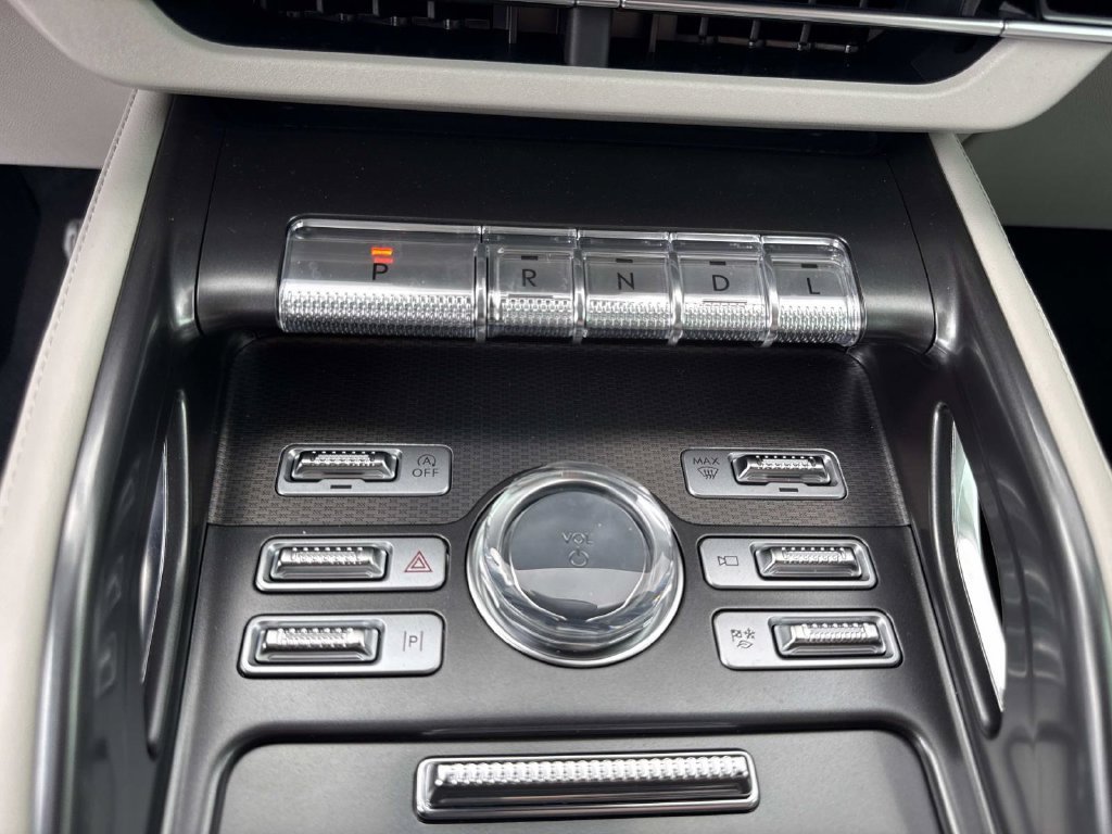 New 2026 Lincoln Nautilus Premier w/ Equipment Group 102A AWD/4WD image 28