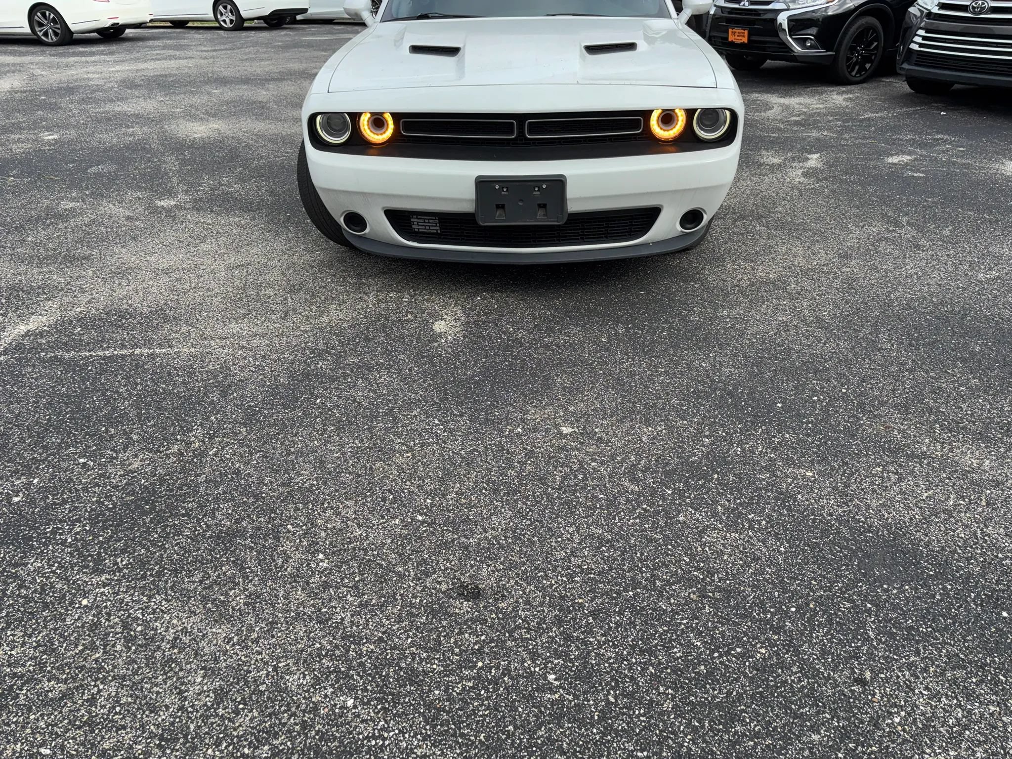 Used 2017 Dodge Challenger SXT RWD image 4