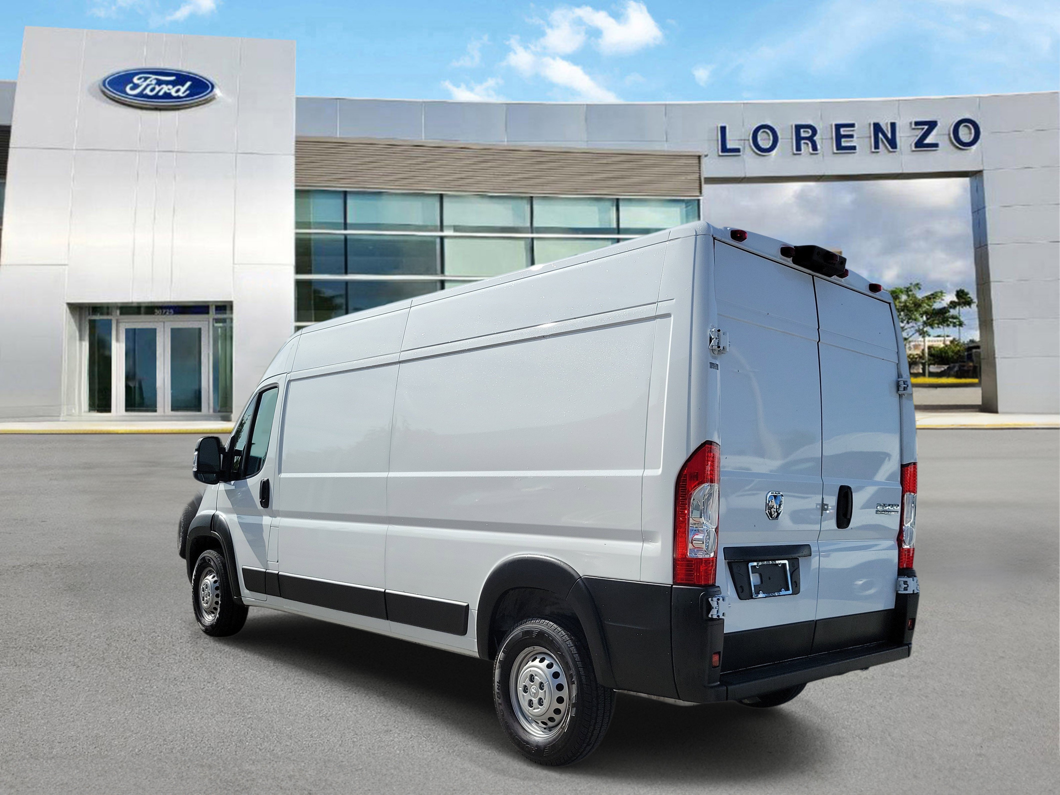 Used 2025 RAM ProMaster 2500 w/ Convenience Group FWD image 7