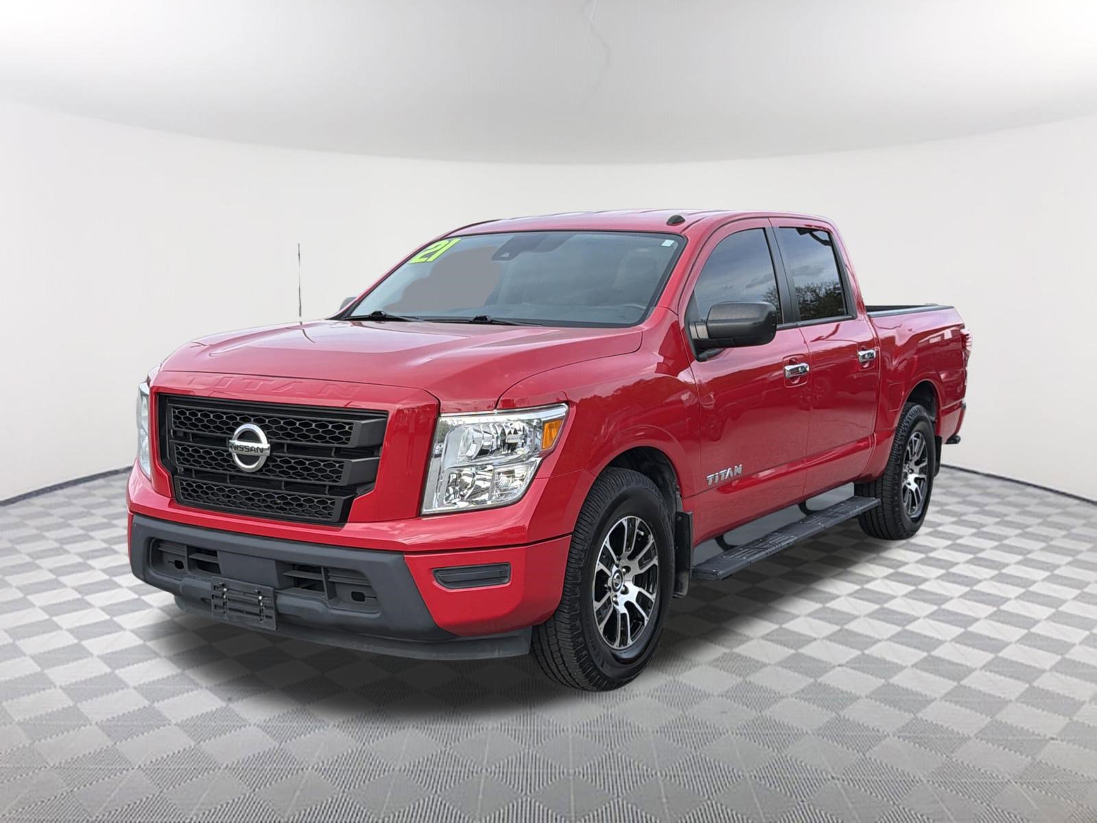Used 2021 Nissan Titan SV w/ Accessory Utility Package RWD image 3