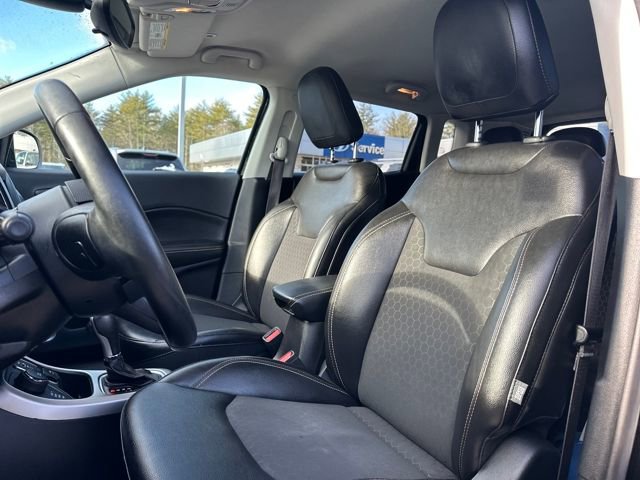 Used 2019 Jeep Compass Latitude image 14