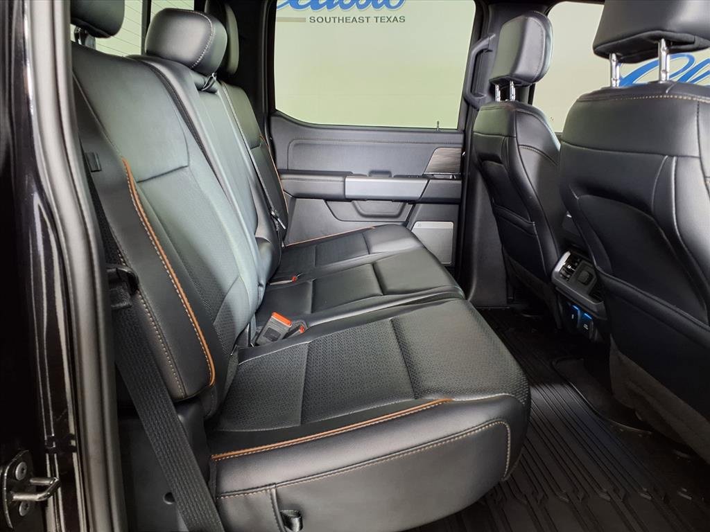 Used 2024 Ford F150 Lariat w/ FX4 Off-Road Package image 5