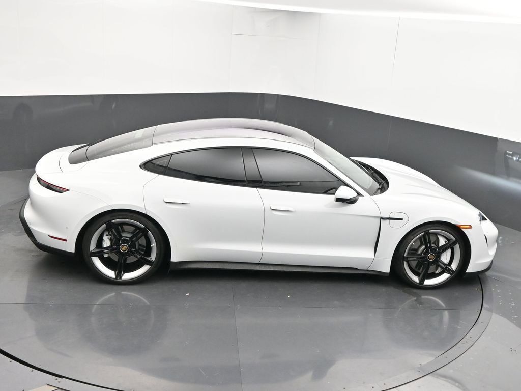 Used 2020 Porsche Taycan 4S image 45