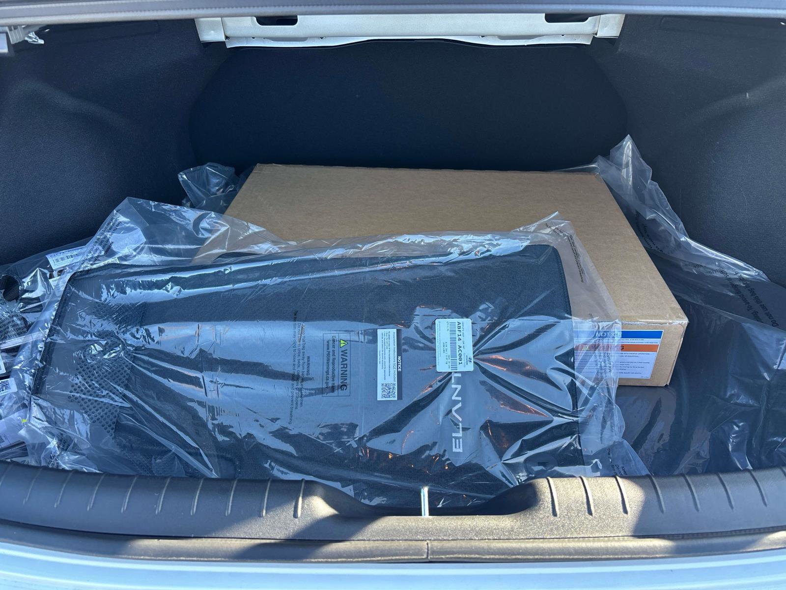 New 2026 Hyundai Elantra Sport w/ Cargo Package FWD image 8