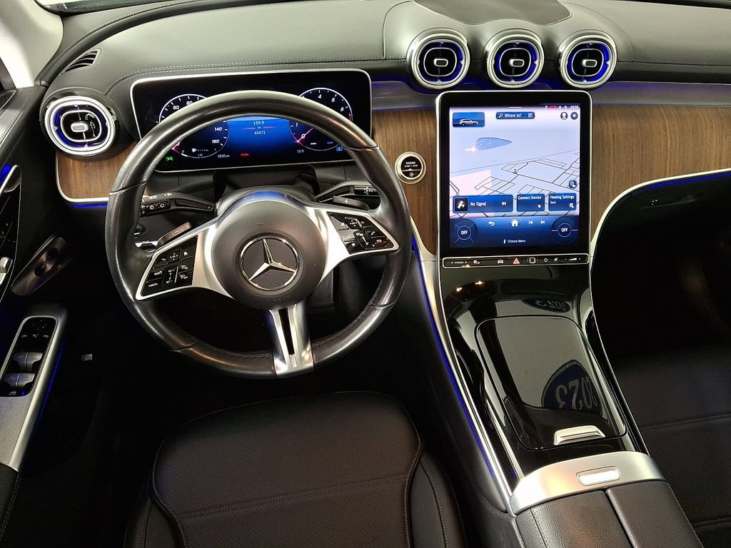 Used 2023 Mercedes-Benz GLC 300 4MATIC image 2