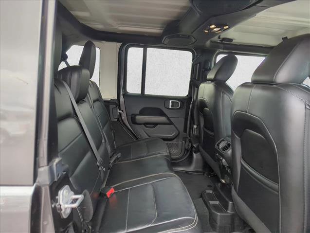 Used 2019 Jeep Wrangler Unlimited Sahara image 17